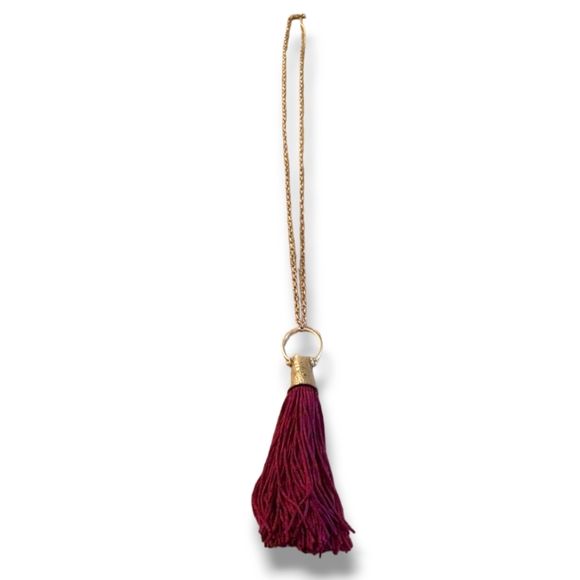 Burgundy tassel long necklace - Picture 3 of 3